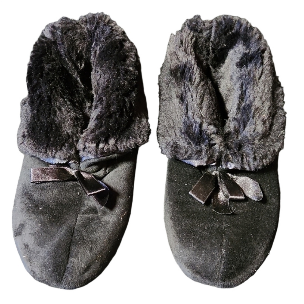 Cozy Black Faux Fur Women's Slippers